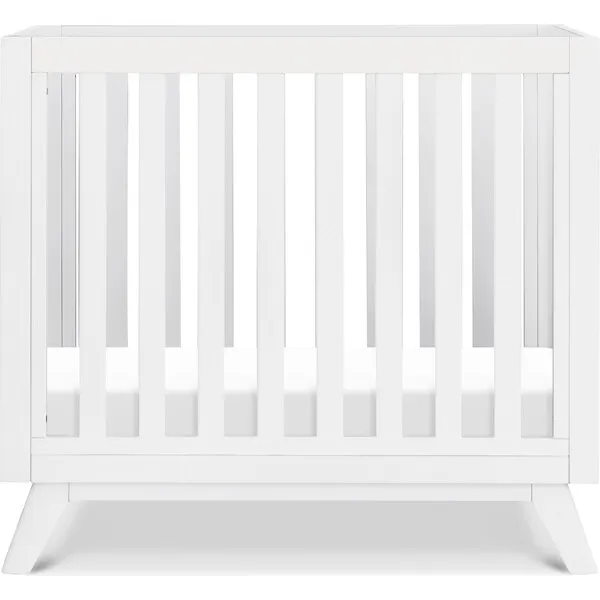 daVinci Otto 3-in-1 Convertible Mini Crib with 4