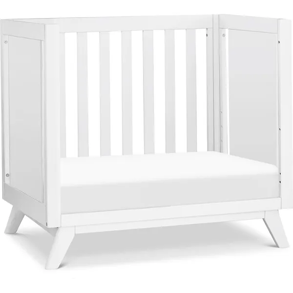 daVinci Otto 3-in-1 Convertible Mini Crib with 4