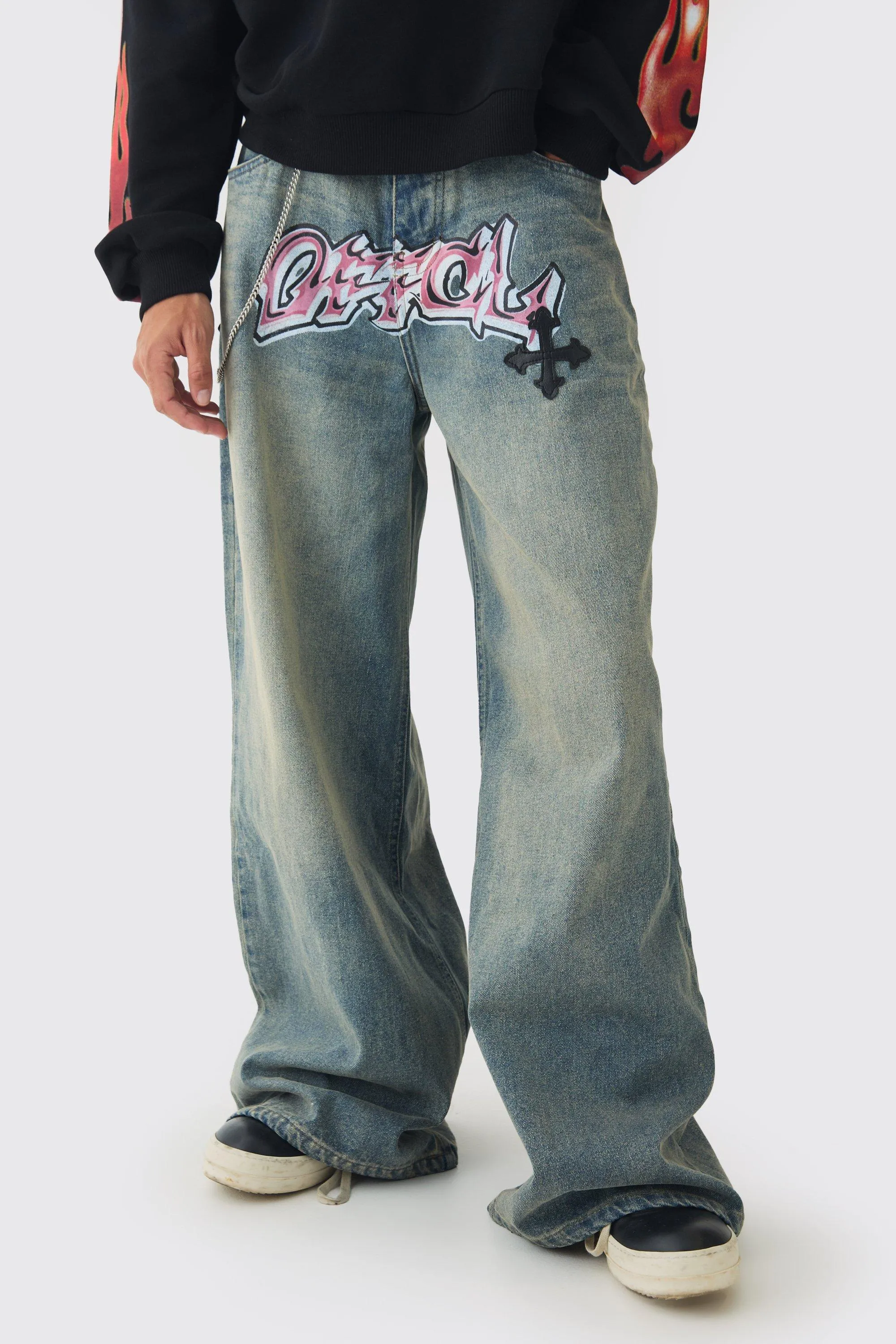 Extreme Baggy Rigid Pu Cross Applique Washed Jeans