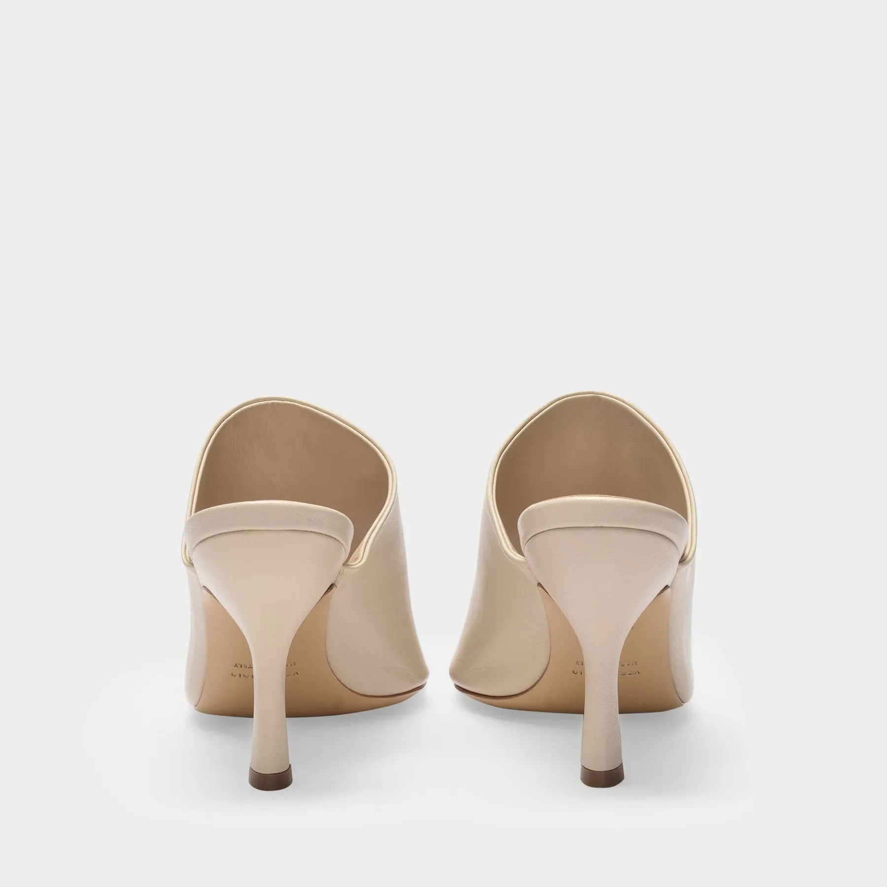 Gia x Pernille Teisbaek  80 Mm Flip Flops Mules in Cream Leather