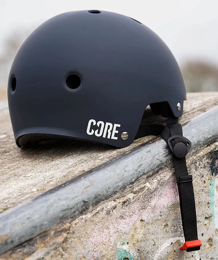 helmet CORE Action Sports - Black