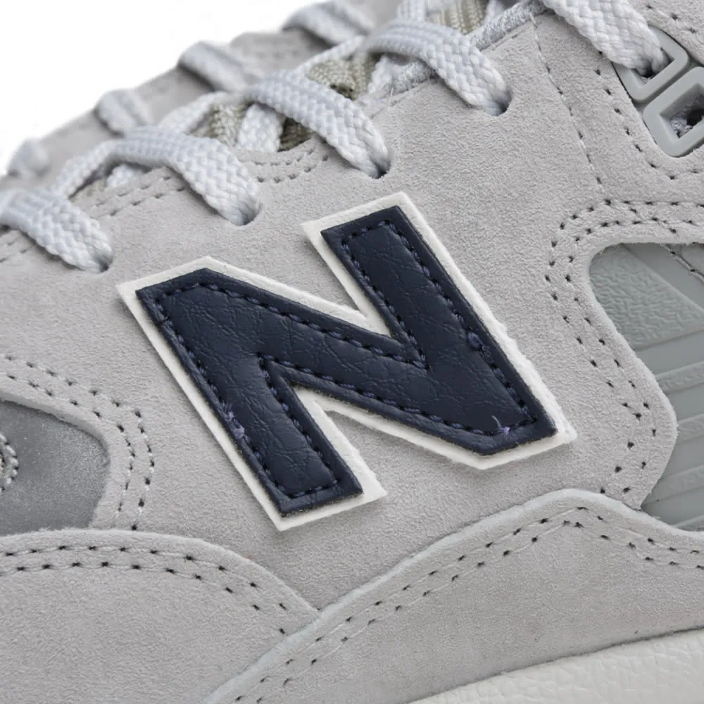 New Balance MRT580GYGrey