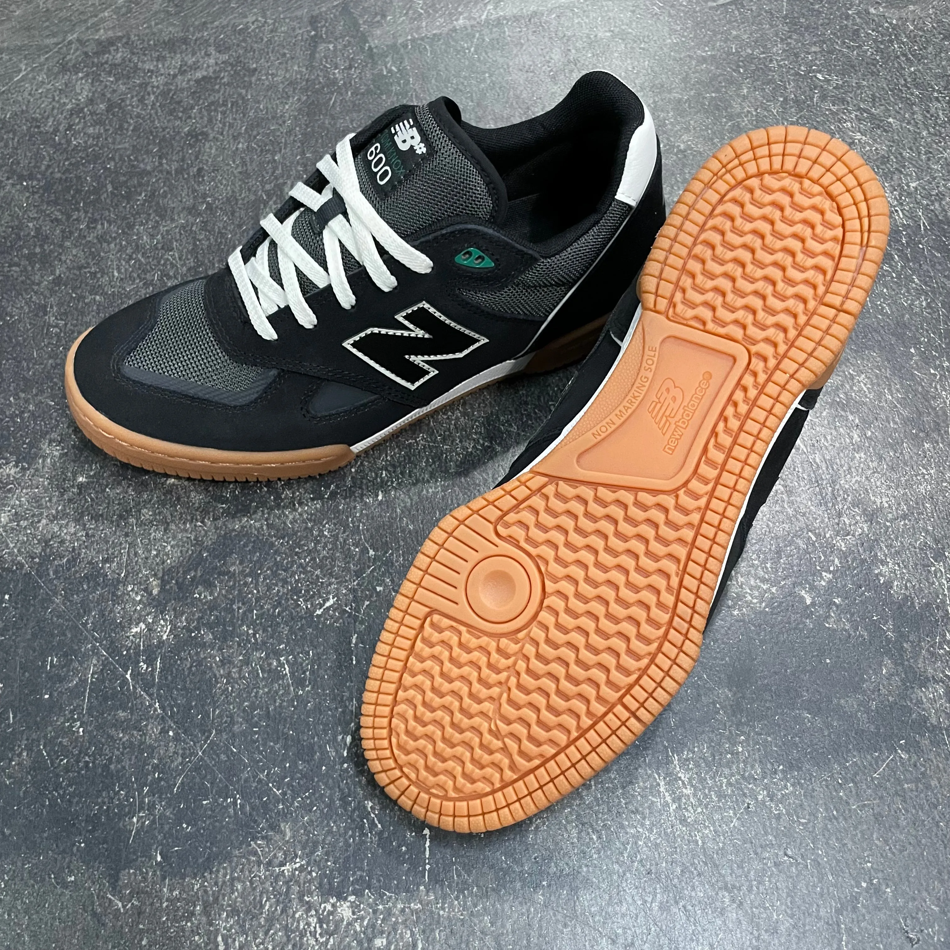 New Balance Numeric Tom Knox 600 Black/White