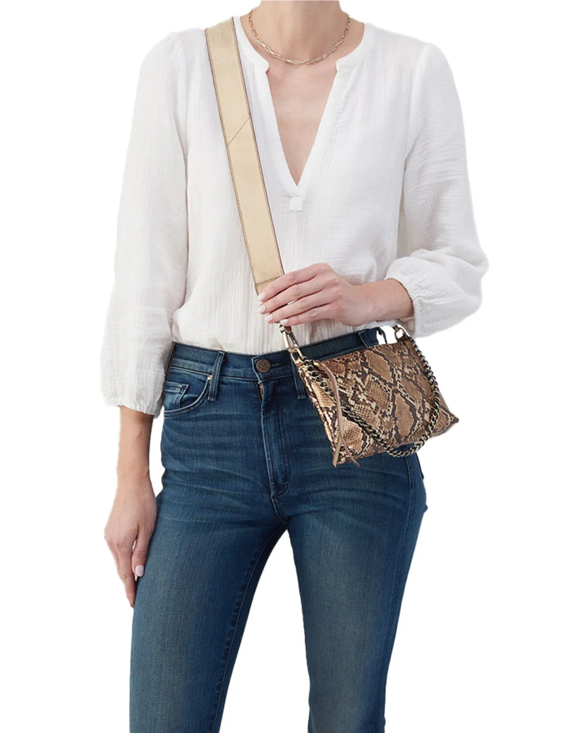 Product Name:  Hobo Women's Darcy Luxe Crossbody Bag