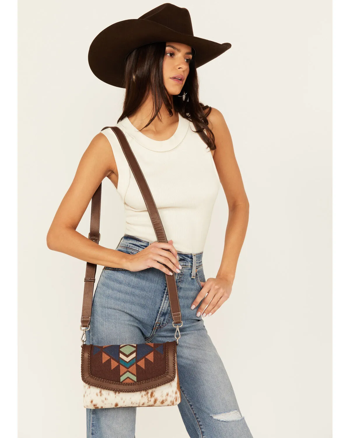 Product Name:  Shyanne Women's Southwestern Hair-On Crossbody Bag