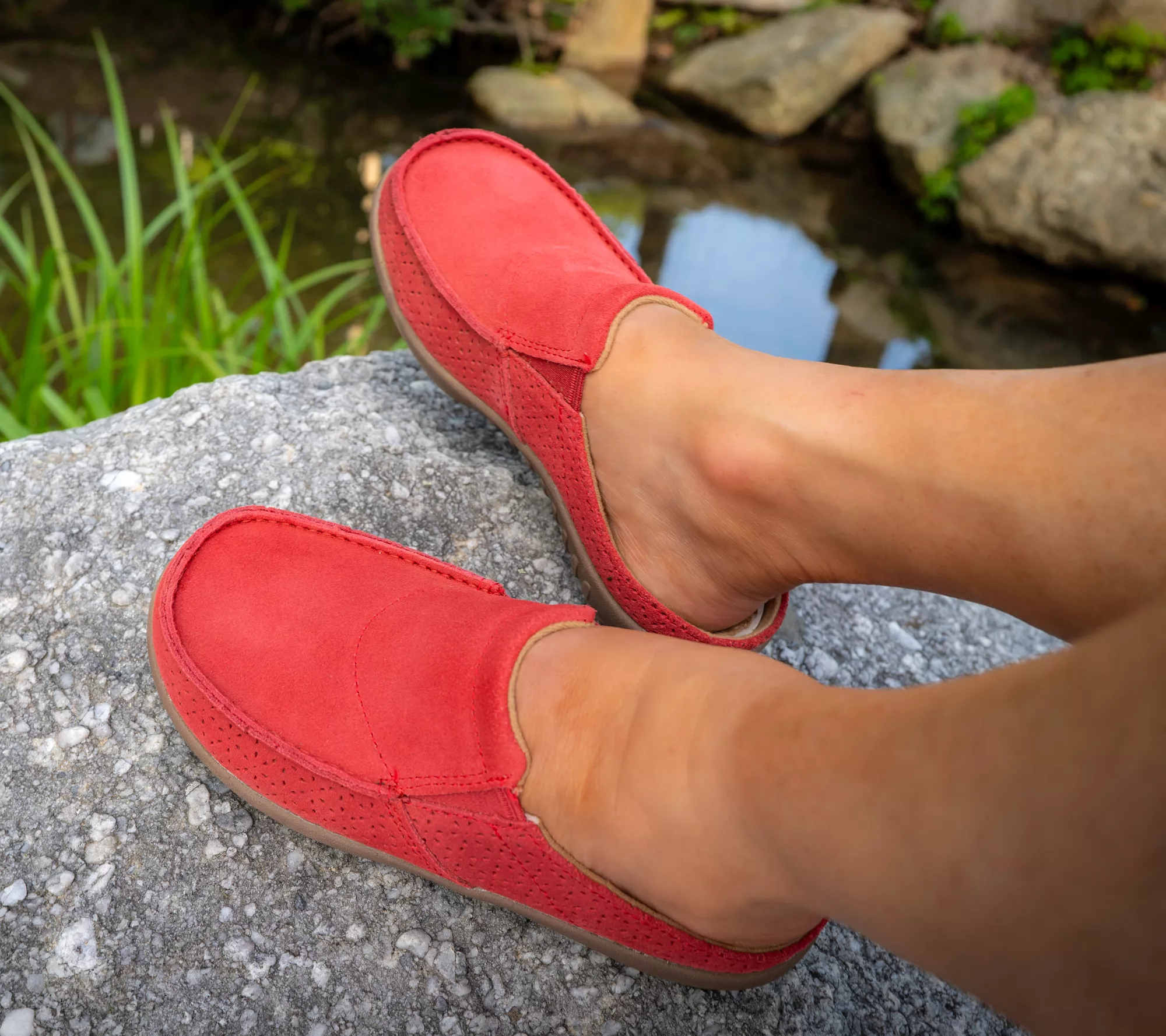 Revitalign Orthotic Memory Foam Suede Mules - Siesta Burst