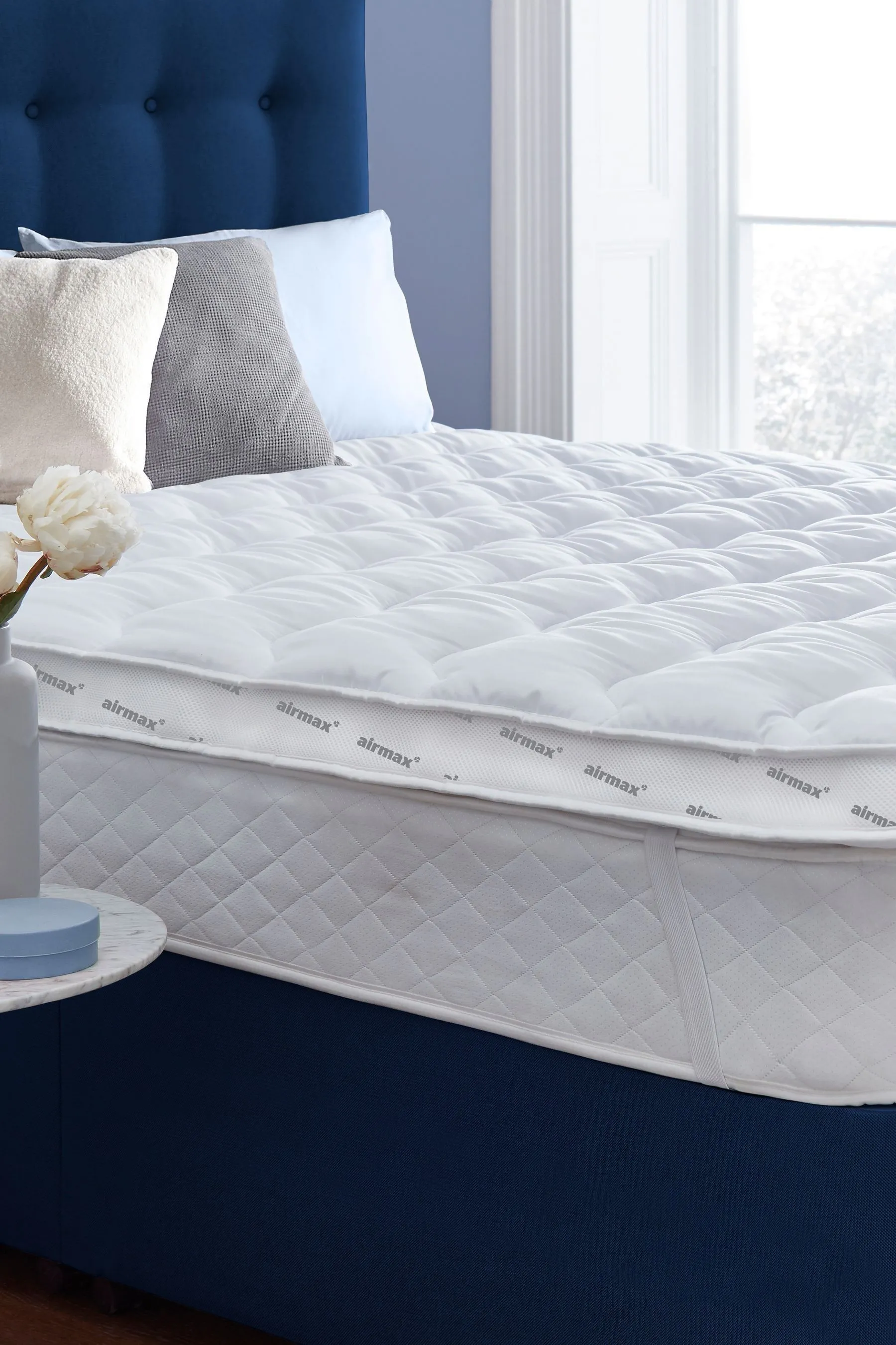 Silentnight White Airmax 800 8cm Mattress Topper