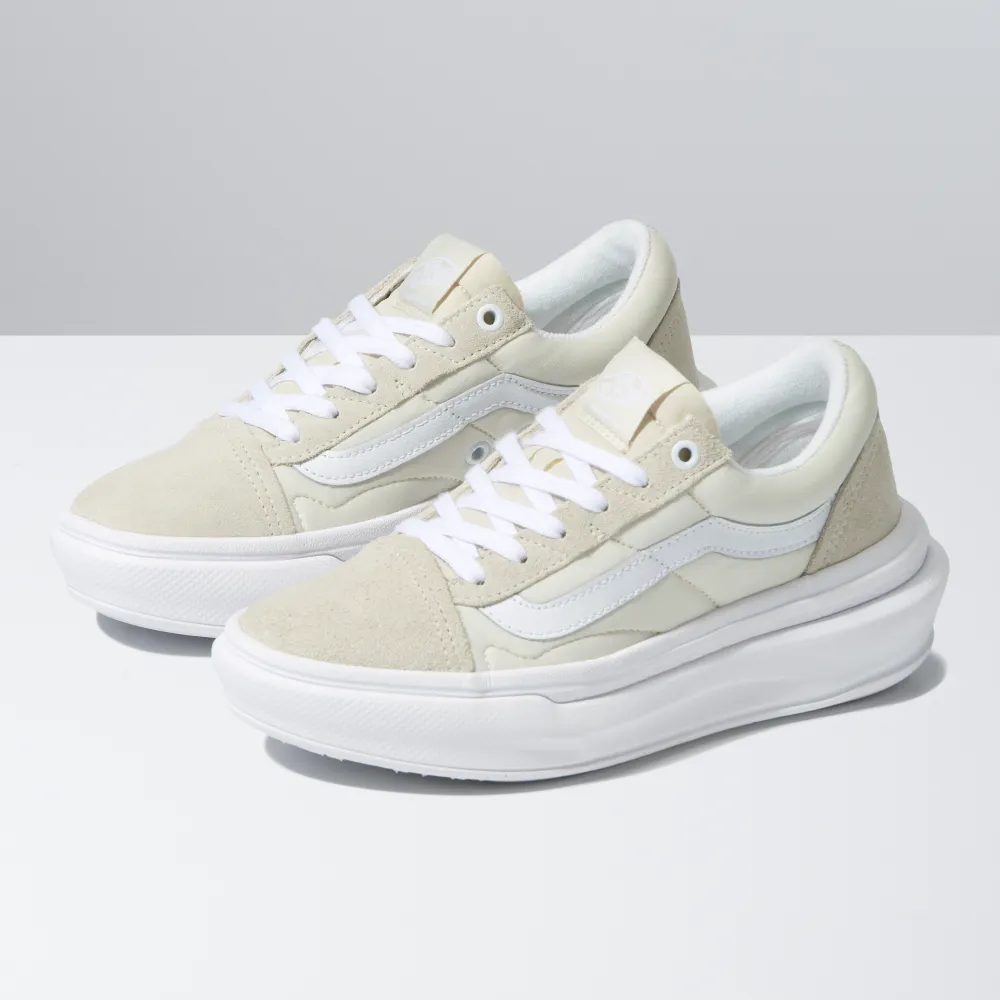 Vans Old Skool Overt ComfyCush Sneakers - Unisex Sizing