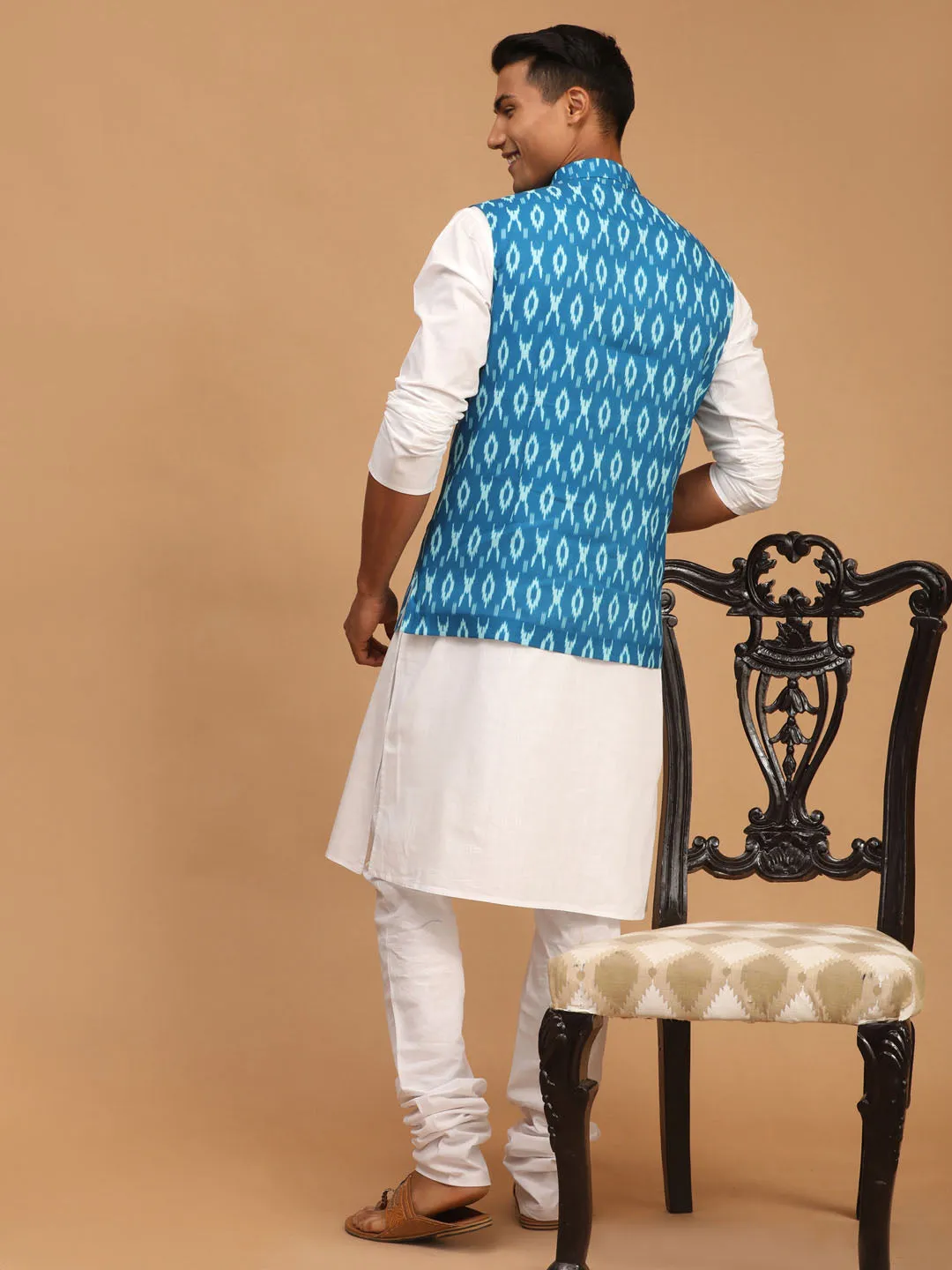 VASTRAMAY Men's Turquoise Cotton Nehru Jacket With White Kurta And Pyjama Set